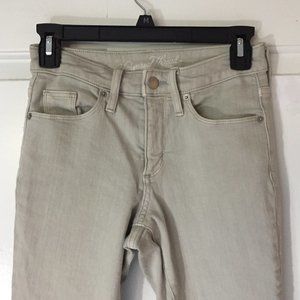 Mid-rise Beige Skinny Jeans